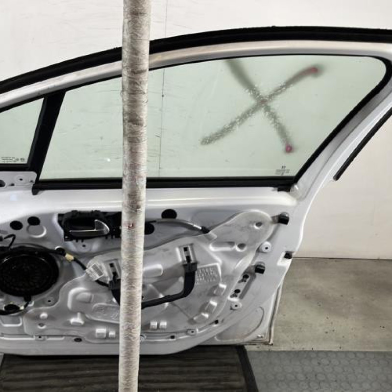 Porte avant droit PEUGEOT 208 1 Photo n°7