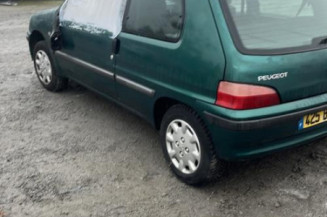 Porte avant droit PEUGEOT 106