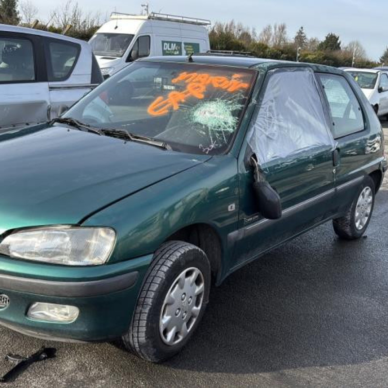 Porte avant droit PEUGEOT 106 Photo n°16