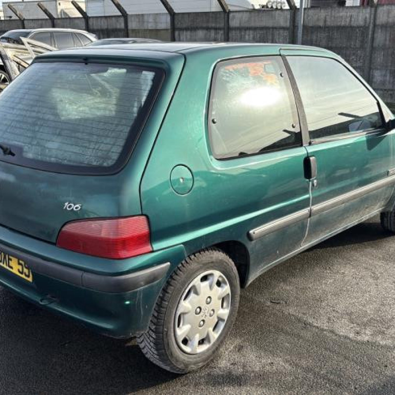 Porte avant droit PEUGEOT 106 Photo n°18