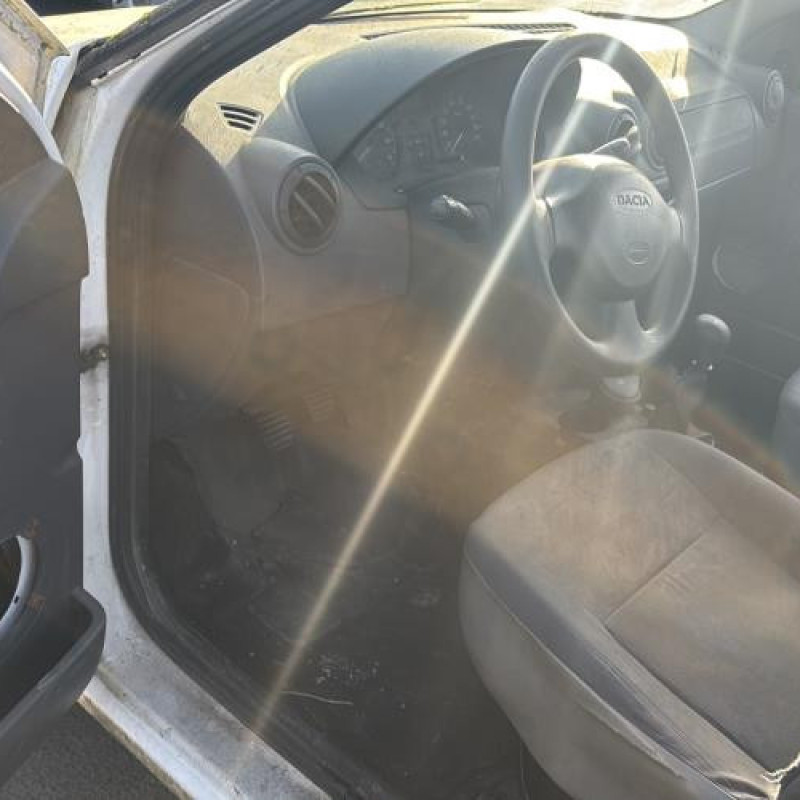 Pare choc avant DACIA LOGAN 1 Photo n°17