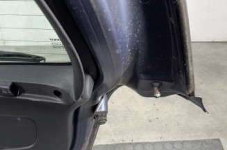 Malle/Hayon arriere RENAULT CLIO 3