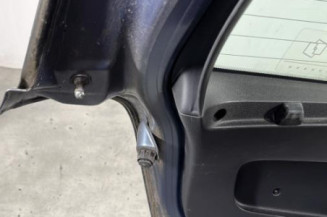 Malle/Hayon arriere RENAULT CLIO 3