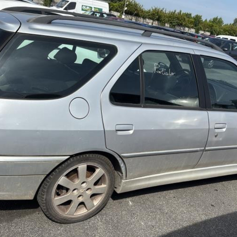 Malle/Hayon arriere PEUGEOT 306 Photo n°20