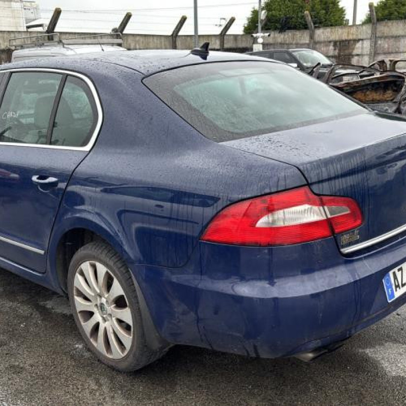 Porte arriere gauche SKODA SUPERB 2 Photo n°11