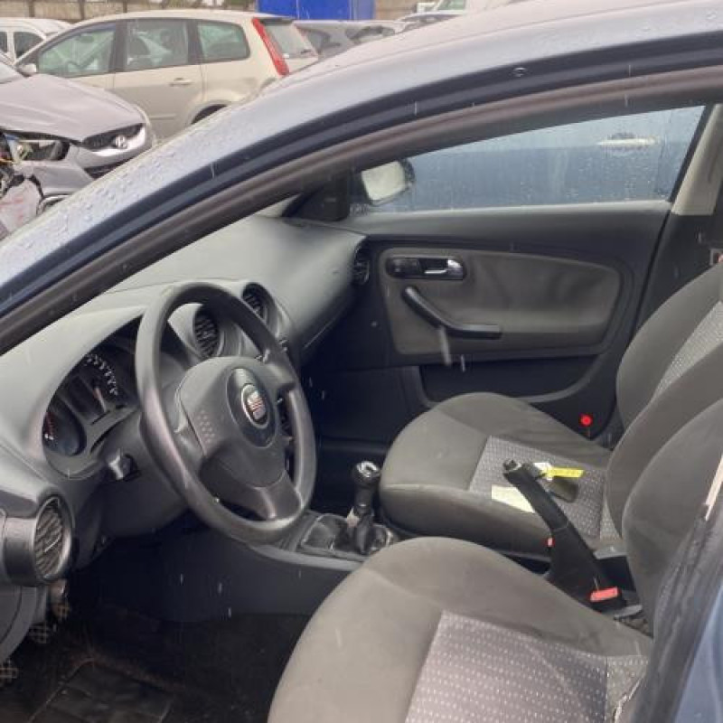 Porte avant droit SEAT IBIZA 3 Photo n°13