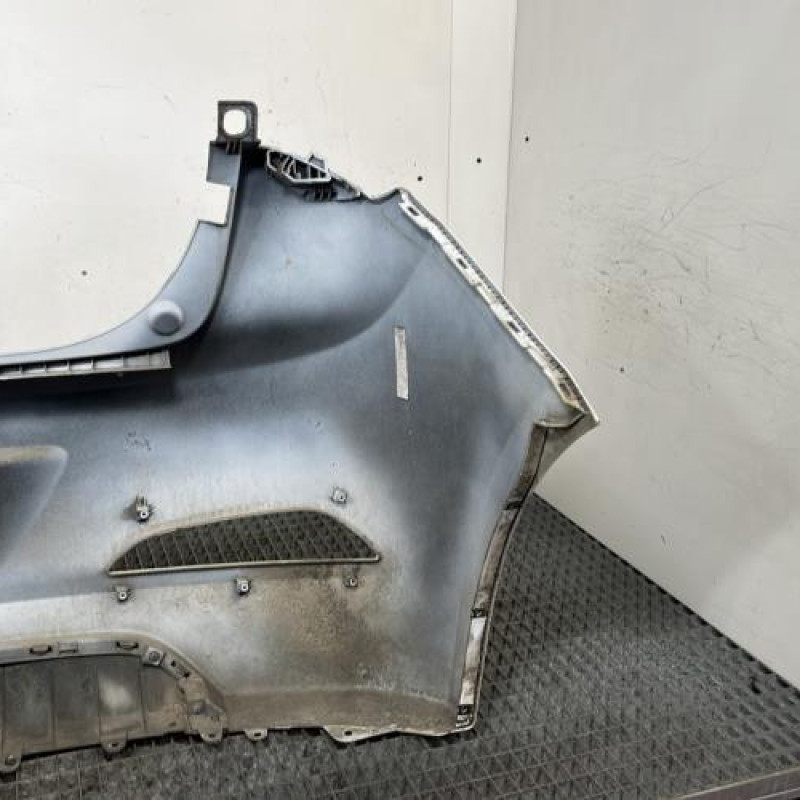 Pare choc arriere HYUNDAI I 20 2 Photo n°4