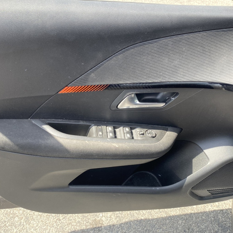 PEUGEOT 208 2 PHASE 1 1.5 BLUE HDI - 16V TURBO Photo n°12