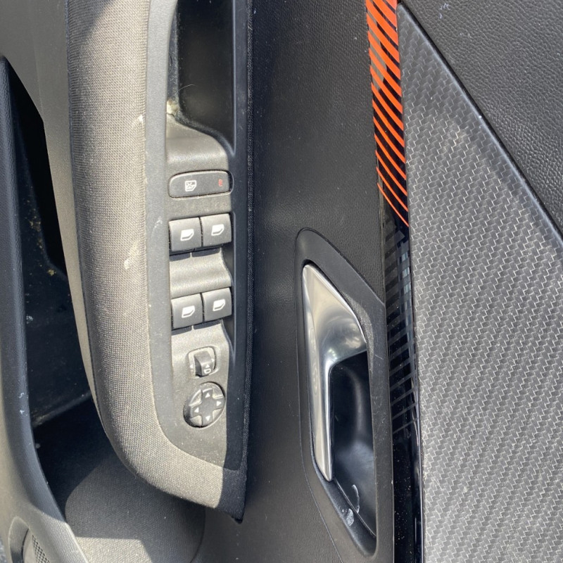 PEUGEOT 208 2 PHASE 1 1.5 BLUE HDI - 16V TURBO Photo n°13