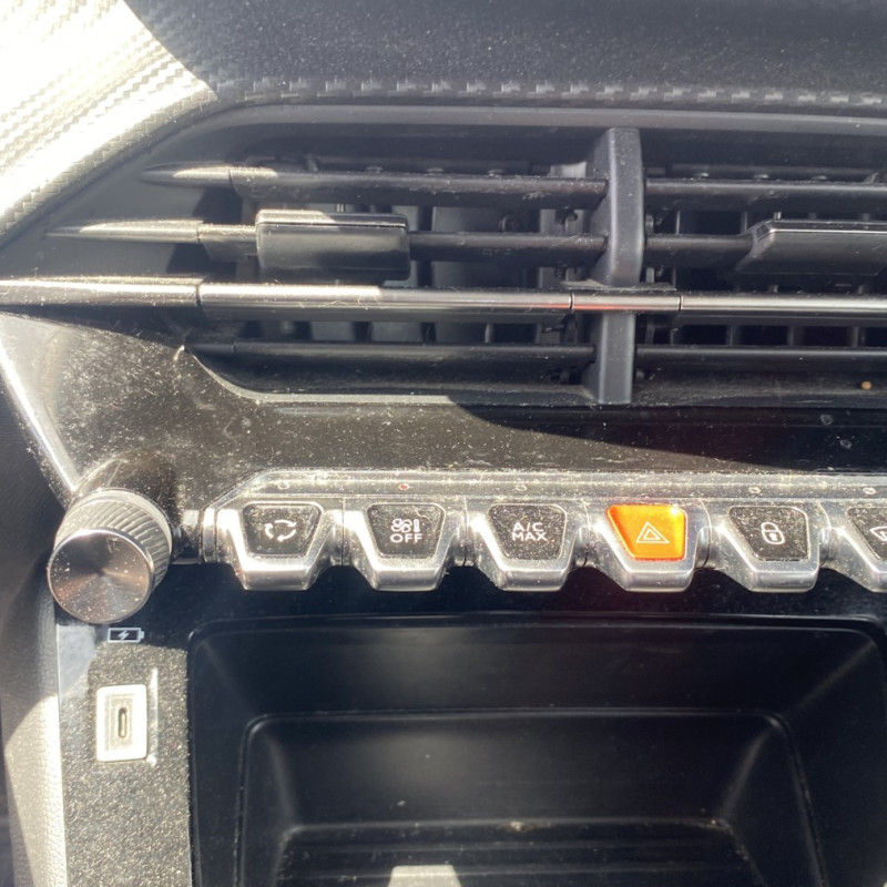 PEUGEOT 208 2 PHASE 1 1.5 BLUE HDI - 16V TURBO Photo n°20