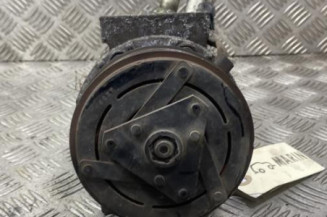 Compresseur clim RENAULT TRAFIC 2 Photo n°1