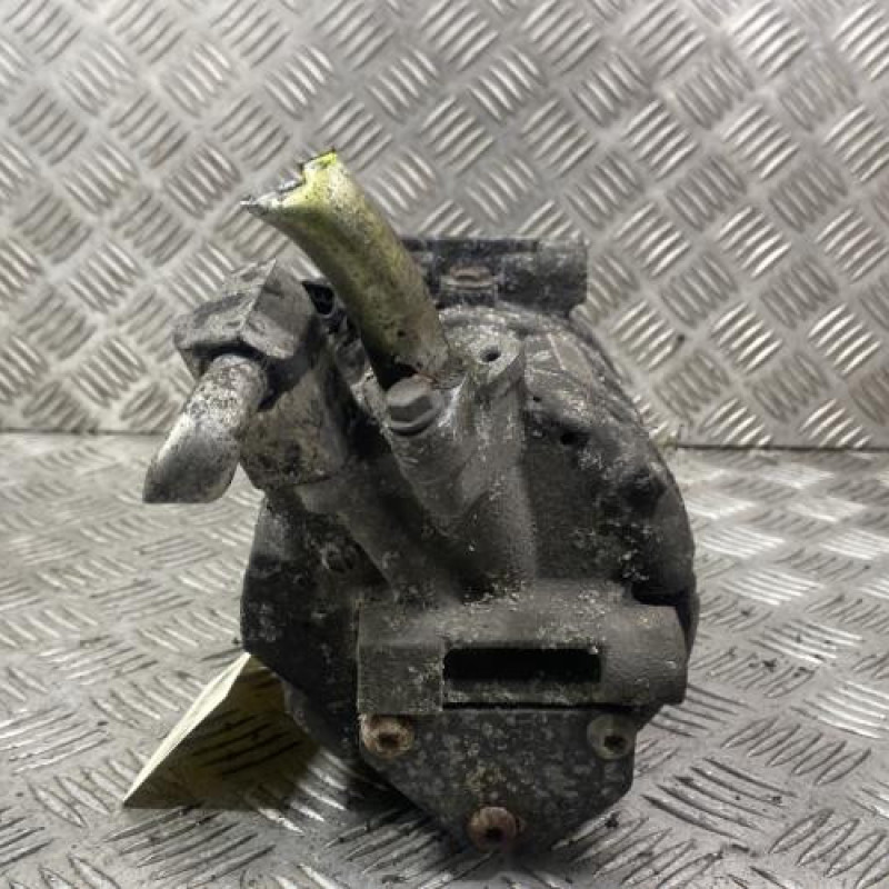 Compresseur clim RENAULT TRAFIC 2 Photo n°3