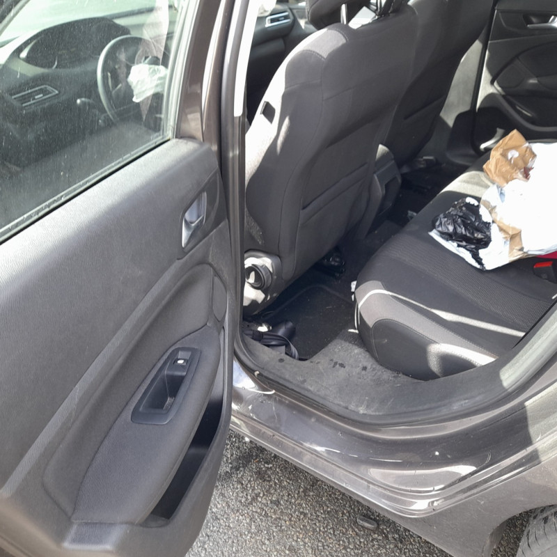 PEUGEOT 308 2 PHASE 1 1.6 BLUE HDI - 8V TURBO Photo n°11