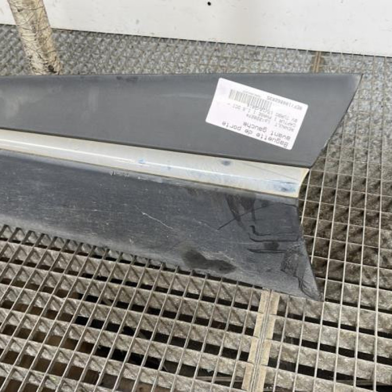 Baguette de porte avant gauche RENAULT CAPTUR 1 Photo n°3