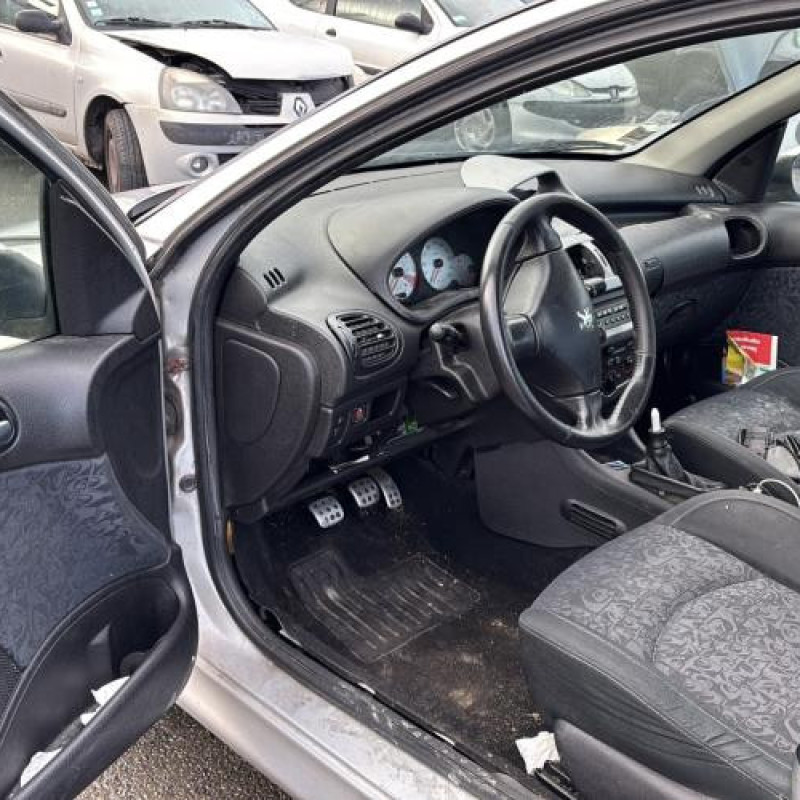 Boitier BSI PEUGEOT 206 Photo n°12