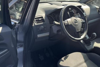 Aile avant droit OPEL ZAFIRA B