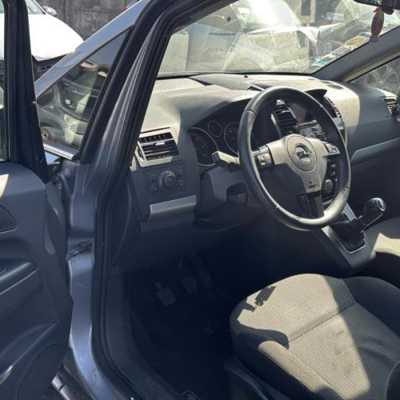 Aile avant droit OPEL ZAFIRA B Photo n°15