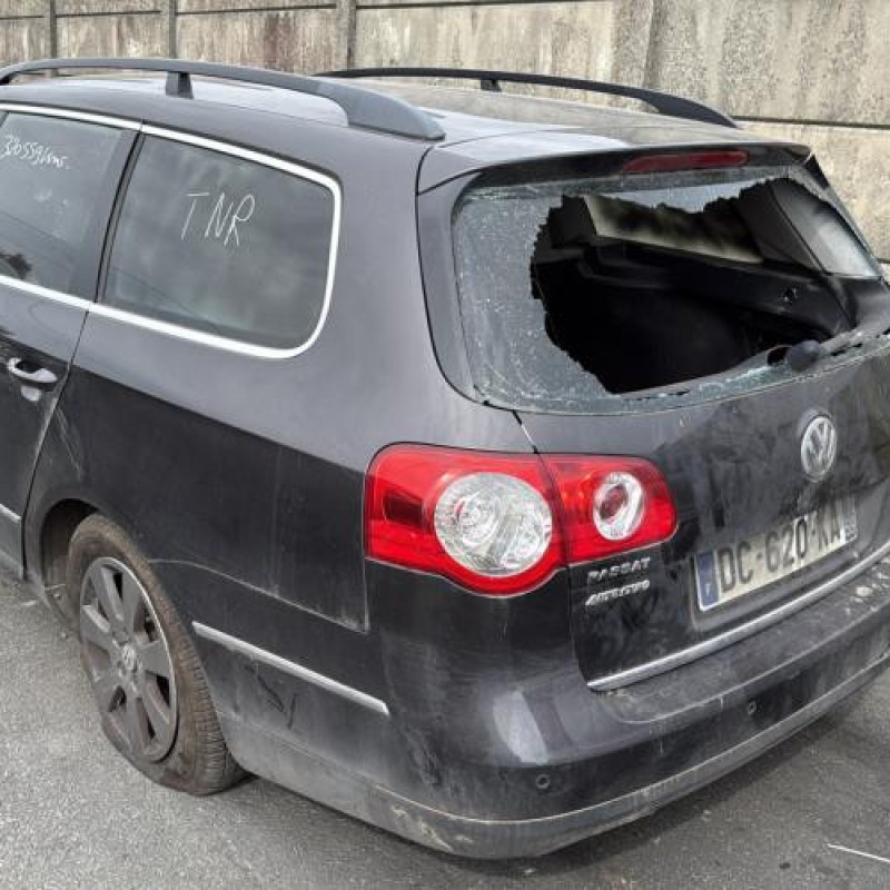 Porte avant gauche VOLKSWAGEN PASSAT 5 Photo n°9