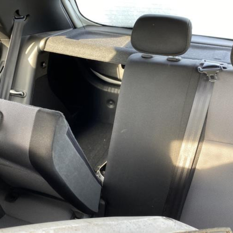 Renfort pare choc arriere (traverse) HYUNDAI I 20 2 Photo n°16