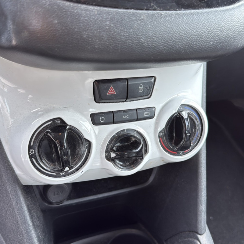 PEUGEOT 208 1 PHASE 2 1.2 VTI - 12V Photo n°29