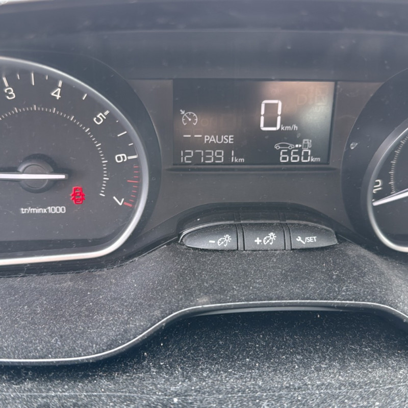 PEUGEOT 208 1 PHASE 2 1.2 VTI - 12V Photo n°32