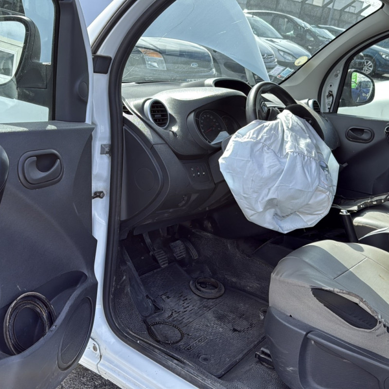 RENAULT KANGOO 2 PHASE 2 1.5 DCI - 8V TURBO Photo n°12