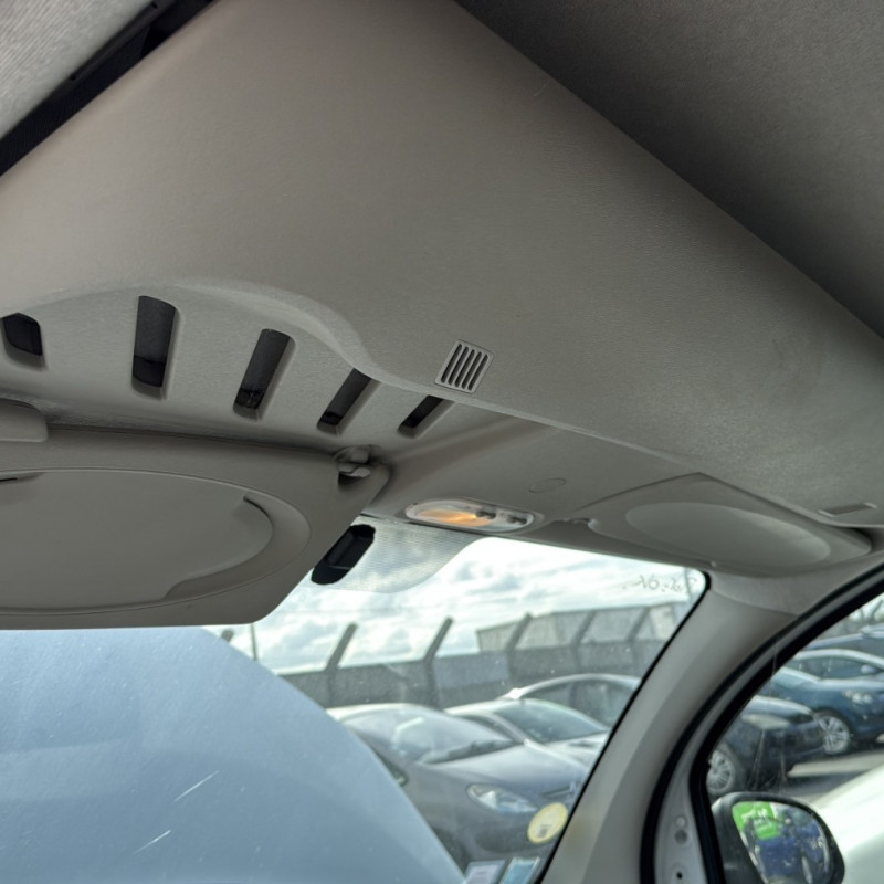 RENAULT KANGOO 2 PHASE 2 1.5 DCI - 8V TURBO Photo n°15