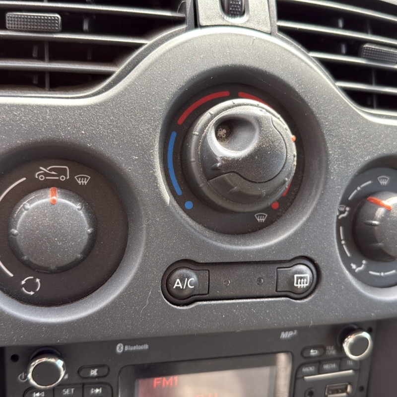 RENAULT KANGOO 2 PHASE 2 1.5 DCI - 8V TURBO Photo n°17