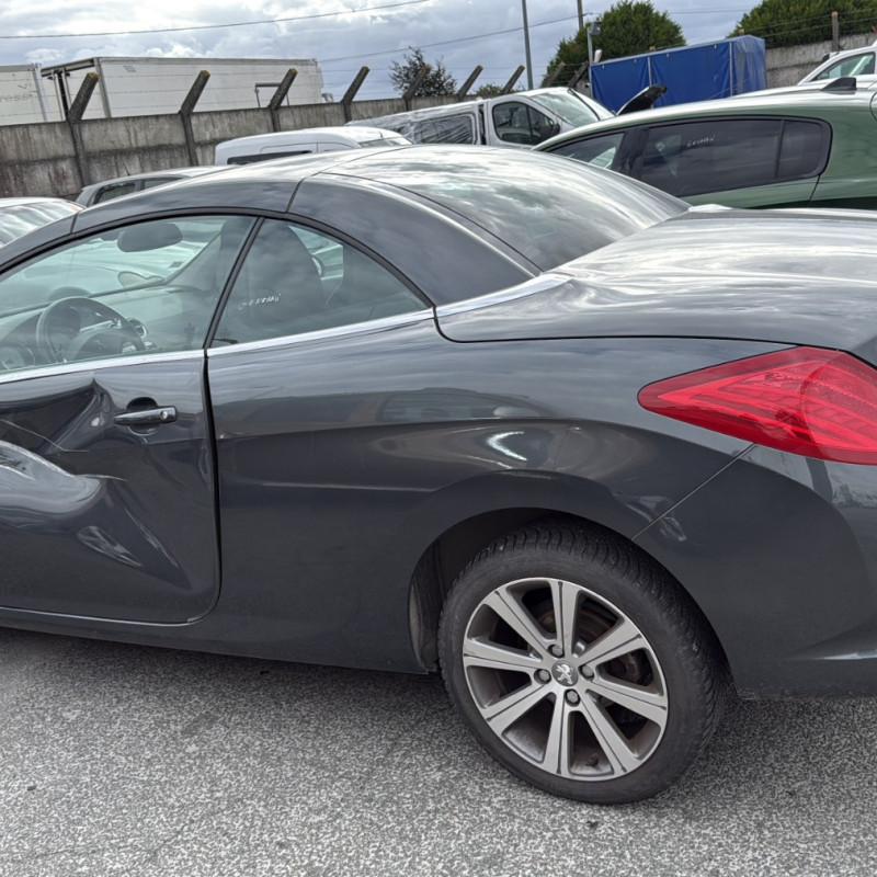 PEUGEOT 308 1 PHASE 2 CABRIOLET 2.0 HDI - 16V TURBO Photo n°18