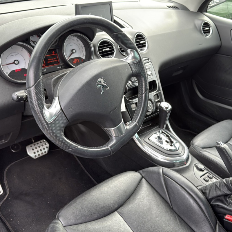 PEUGEOT 308 1 PHASE 2 CABRIOLET 2.0 HDI - 16V TURBO Photo n°24