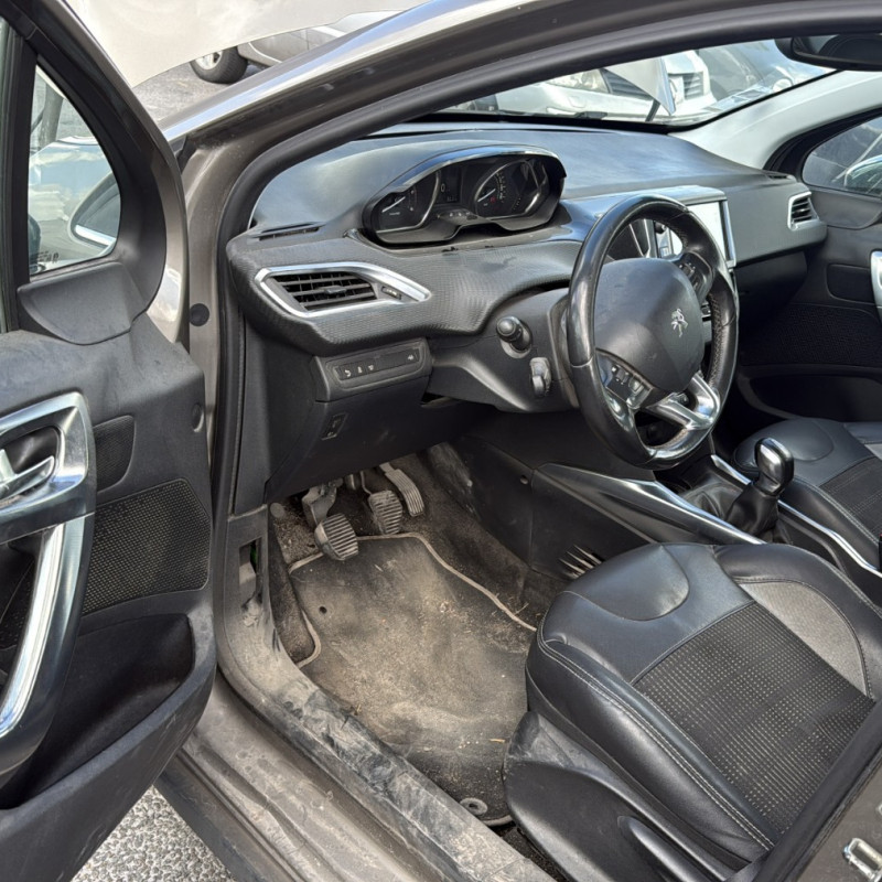 PEUGEOT 2008 1 PHASE 1 1.6 HDI - 8V TURBO Photo n°11
