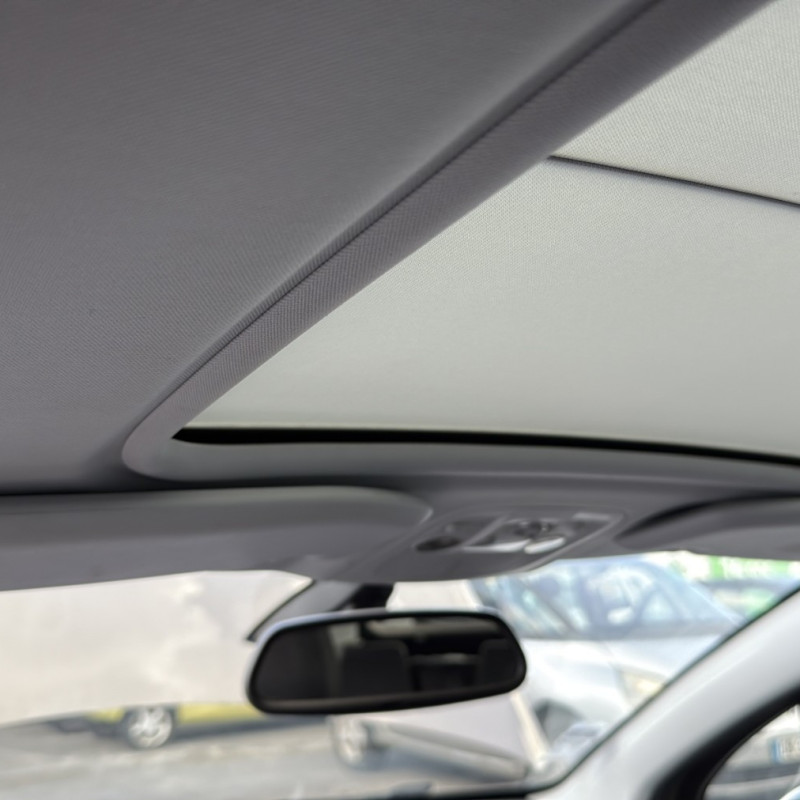 PEUGEOT 2008 1 PHASE 1 1.6 HDI - 8V TURBO Photo n°15