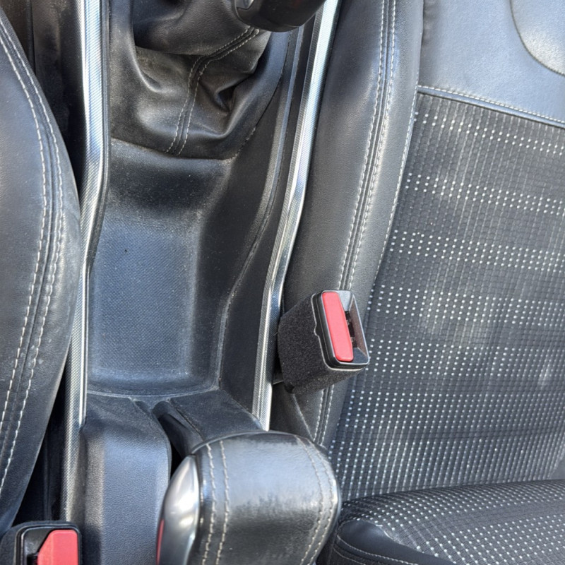 PEUGEOT 2008 1 PHASE 1 1.6 HDI - 8V TURBO Photo n°18