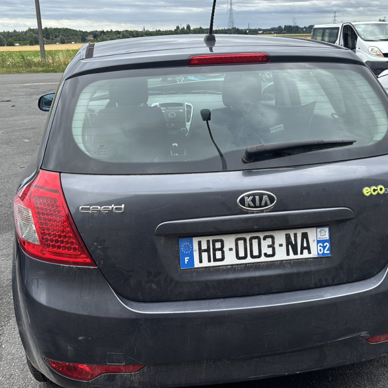 KIA PRO-CEED 1 PHASE 2 1.6 CRDI - 16V TURBO Photo n°16