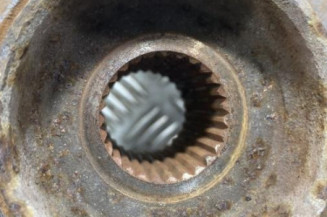 Pivot de moyeu avant gauche RENAULT TRAFIC 2