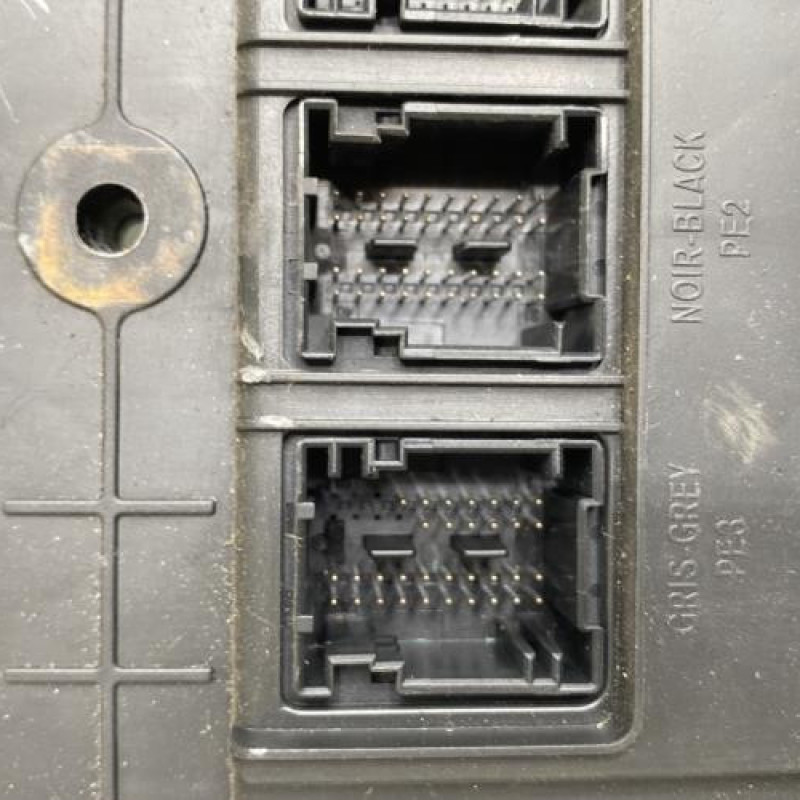 Boitier BSI RENAULT GRAND SCENIC 2 Photo n°4