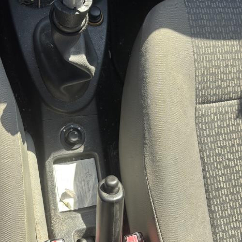 Vitre arriere droit DACIA LOGAN MCV 1 Photo n°13