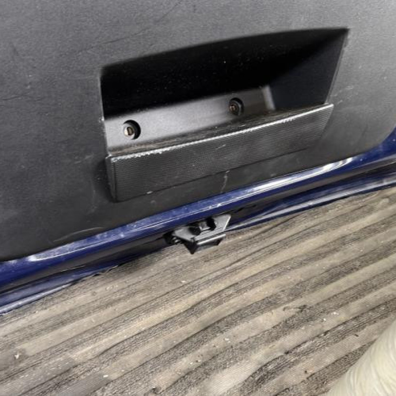 Malle/Hayon arriere DACIA SANDERO 1 Photo n°10