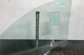 Vitre avant droit DACIA SANDERO 1