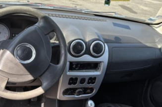 Vitre avant droit DACIA SANDERO 1