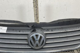 Calandre VOLKSWAGEN PASSAT 4 Photo n°1