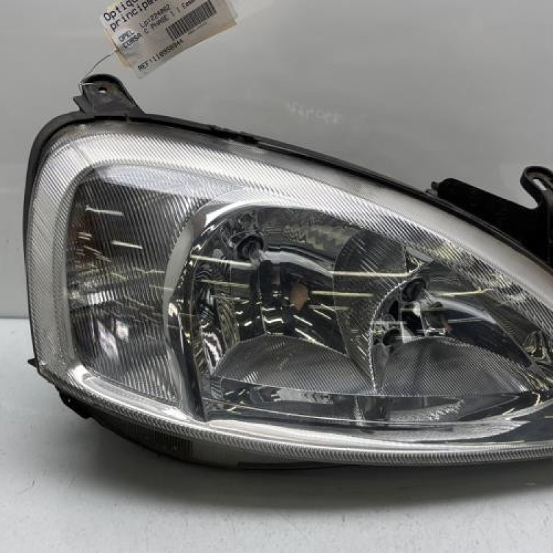 Optique avant principal droit (feux)(phare) OPEL CORSA C Photo n°1
