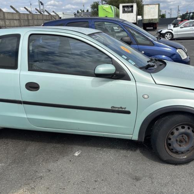 Optique avant principal droit (feux)(phare) OPEL CORSA C Photo n°16