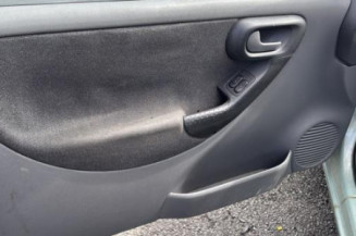 Optique avant principal droit (feux)(phare) OPEL CORSA C