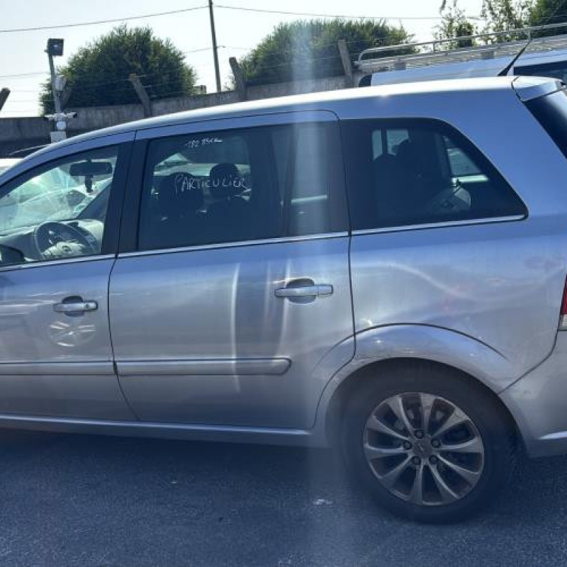 Malle/Hayon arriere OPEL ZAFIRA B Photo n°19