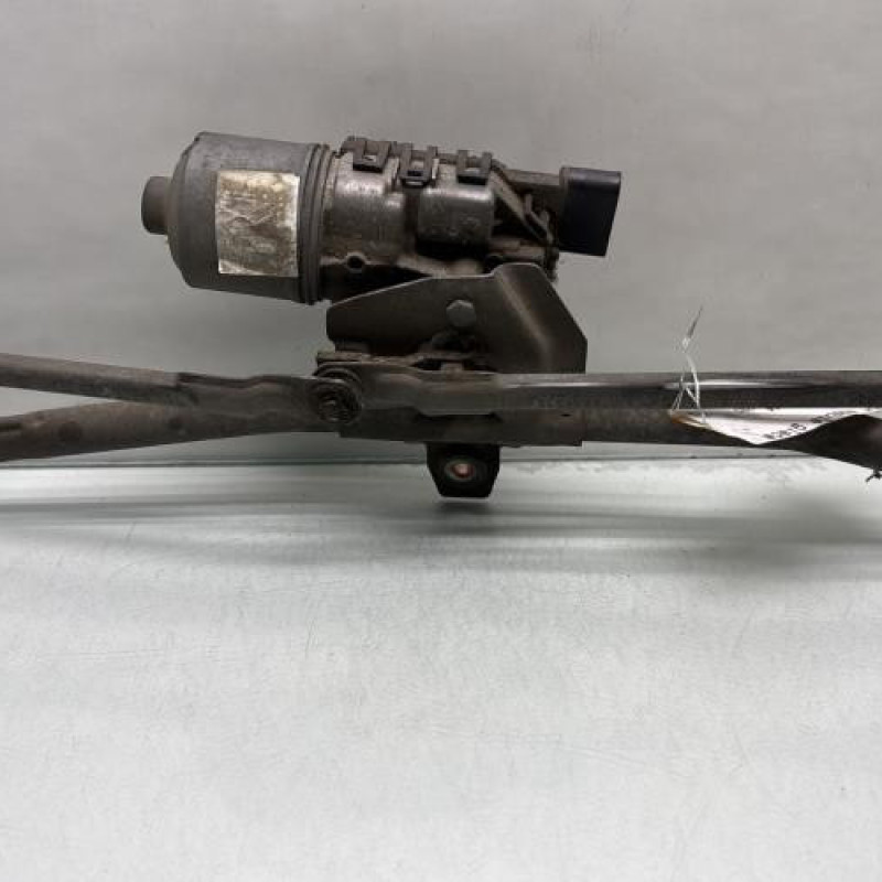 Moteur essuie glace avant VOLKSWAGEN GOLF 4 Photo n°1