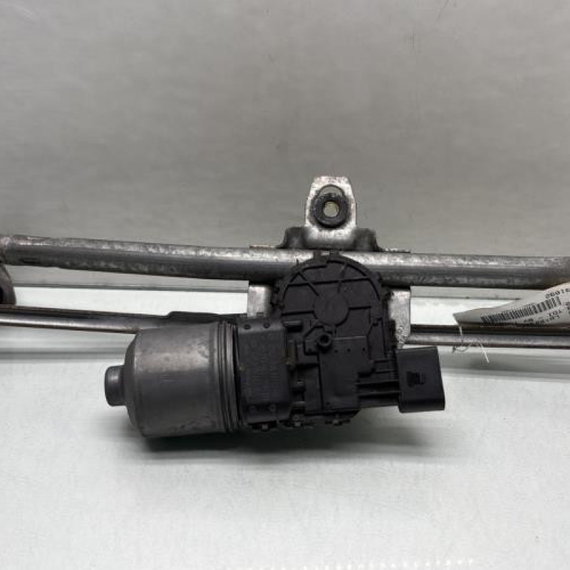 Moteur essuie glace avant VOLKSWAGEN GOLF 4 Photo n°4