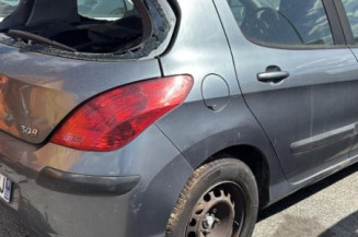 Pivot de moyeu avant gauche PEUGEOT 308 1