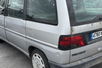 Calandre PEUGEOT 806