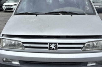Calandre PEUGEOT 806